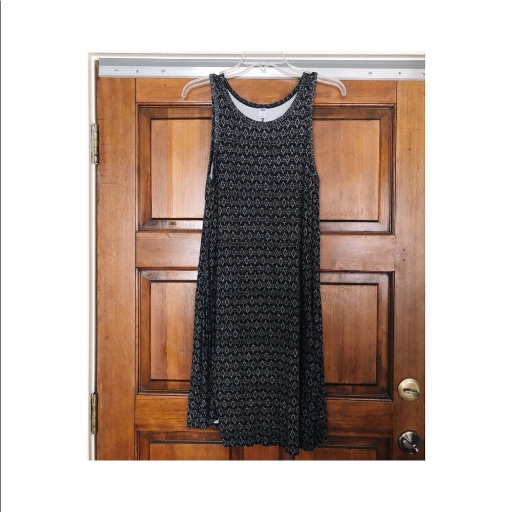 Sleeveless Shift Dress